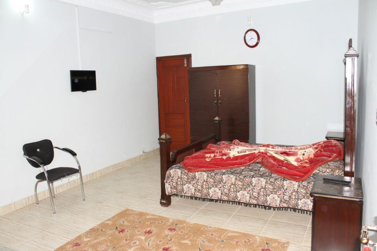 Tulip Guest House Abbottabad Exterior photo
