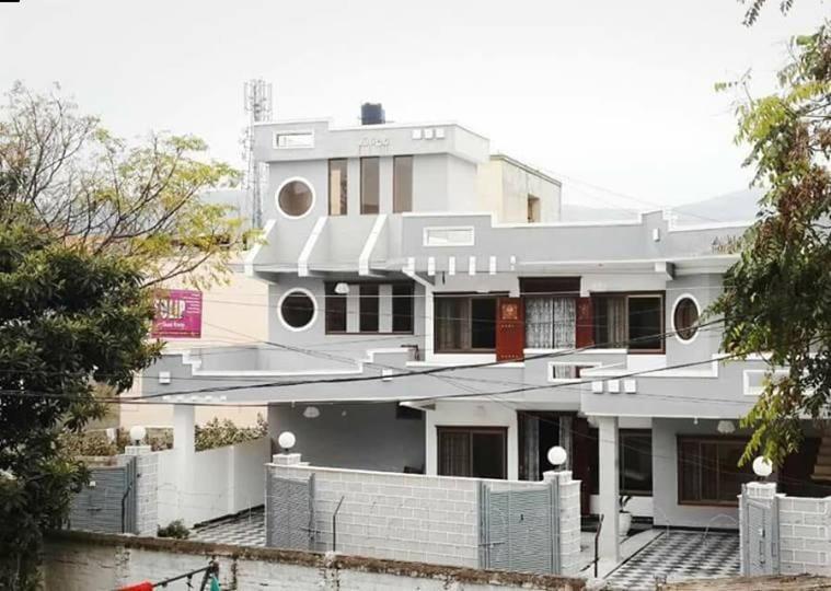 Tulip Guest House Abbottabad Exterior photo